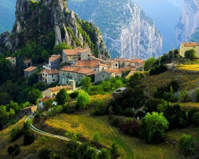 Service Provider of Ranikhet Tour in Daryaganj, Delhi, India.